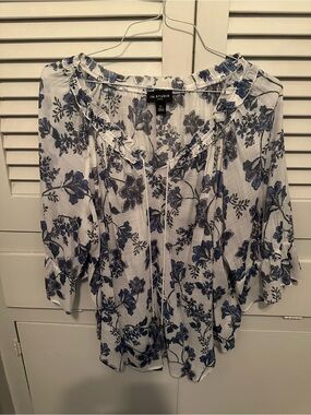 I.N. Studio White Blouse with Blue Floral Print and Ruffle Neck